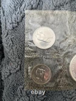 1967 CANADA SILVER PROOF LIKE MINT SET 1.11 Oz Silver Nice Cameo's