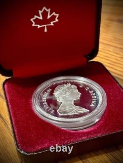 1982 CANADA UK Queen ELIZABETH II Cattle Skull Proof Silver Dollar Coin