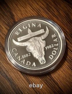 1982 CANADA UK Queen ELIZABETH II Cattle Skull Proof Silver Dollar Coin