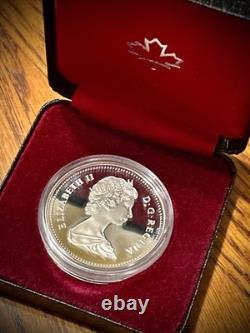 1982 CANADA UK Queen ELIZABETH II Cattle Skull Proof Silver Dollar Coin